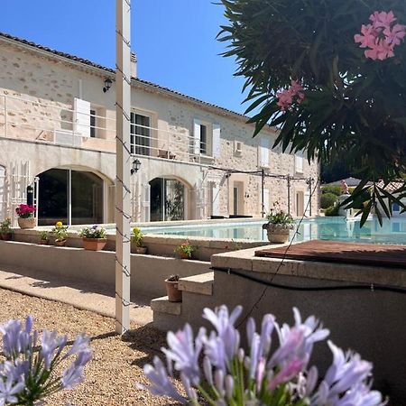 Domaine Amourella Aparthotel Lambesc Exteriör bild