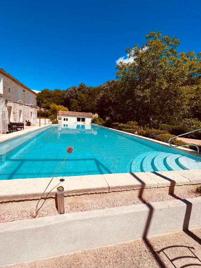 Domaine Amourella Aparthotel Lambesc Exteriör bild