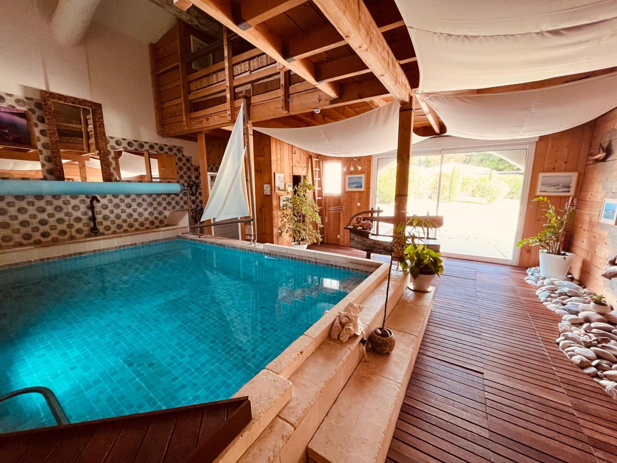 Domaine Amourella Aparthotel Lambesc Exteriör bild