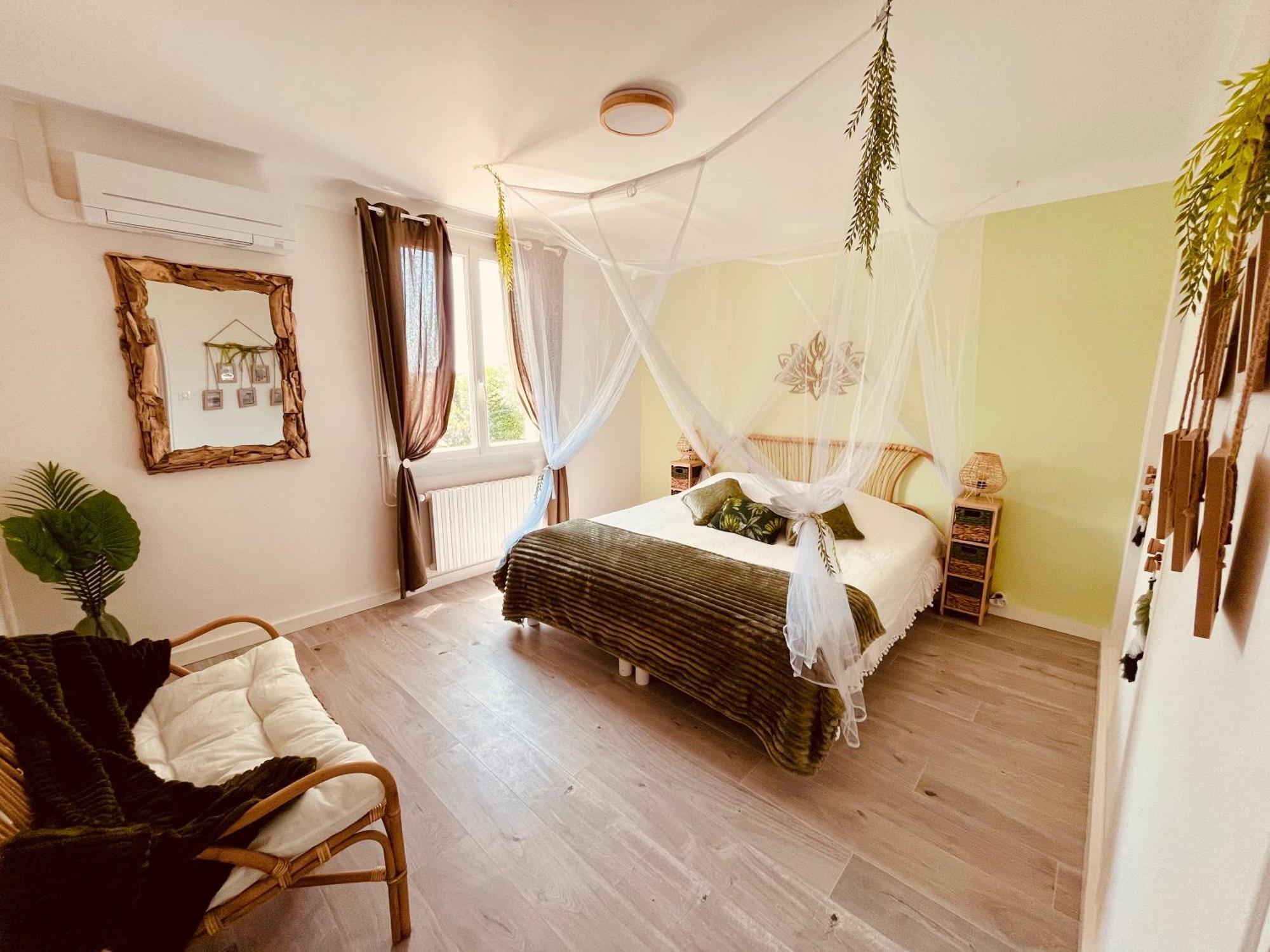Domaine Amourella Aparthotel Lambesc Exteriör bild