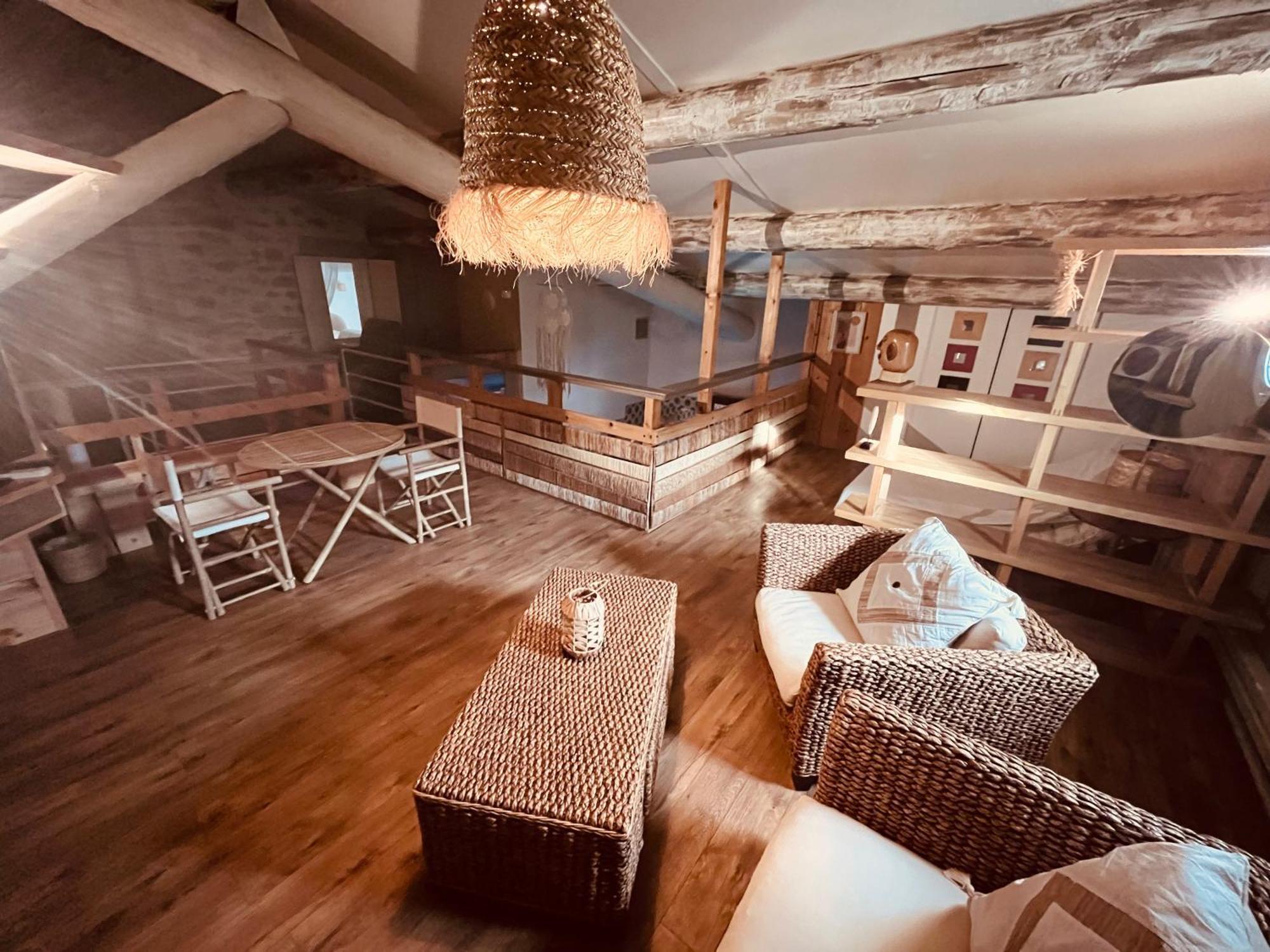 Domaine Amourella Aparthotel Lambesc Rum bild