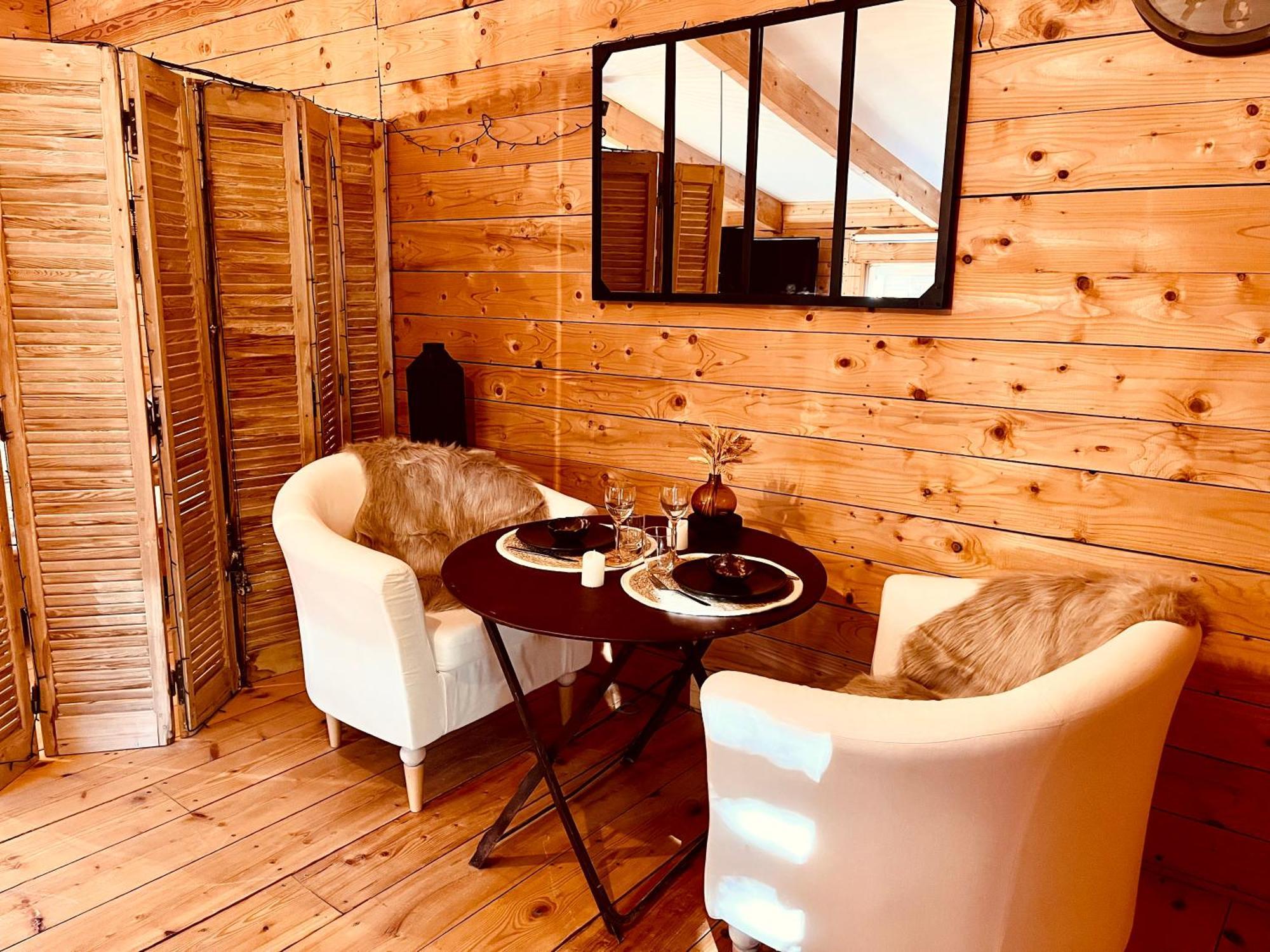 Domaine Amourella Aparthotel Lambesc Rum bild
